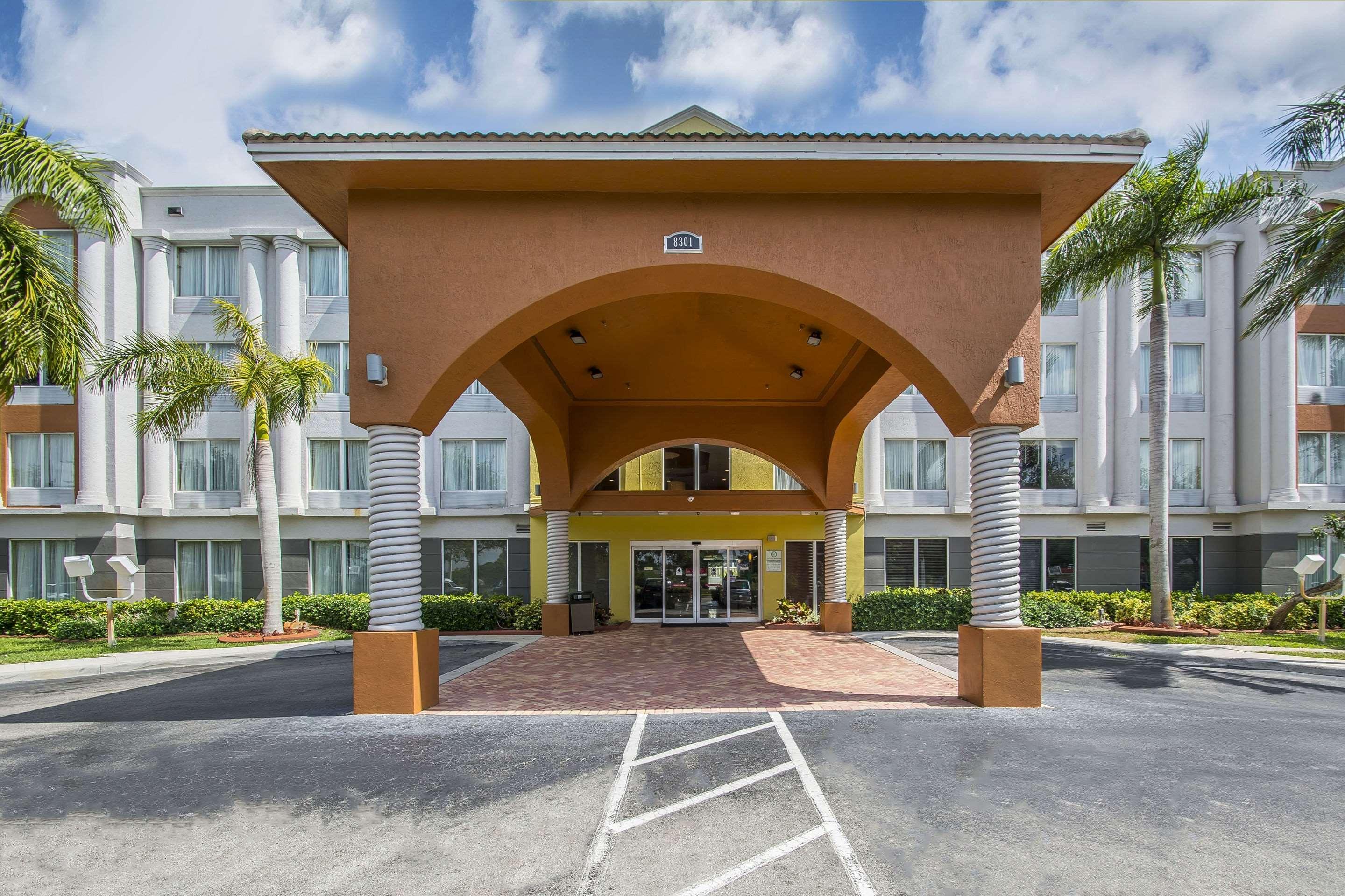 Comfort Suites Sawgrass Tamarac Buitenkant foto